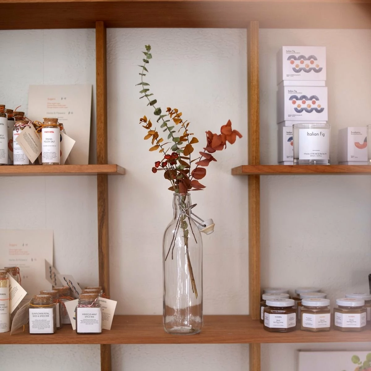 Bormioli Rocco 33.75oz Emilia Glass Bottle - Image 4