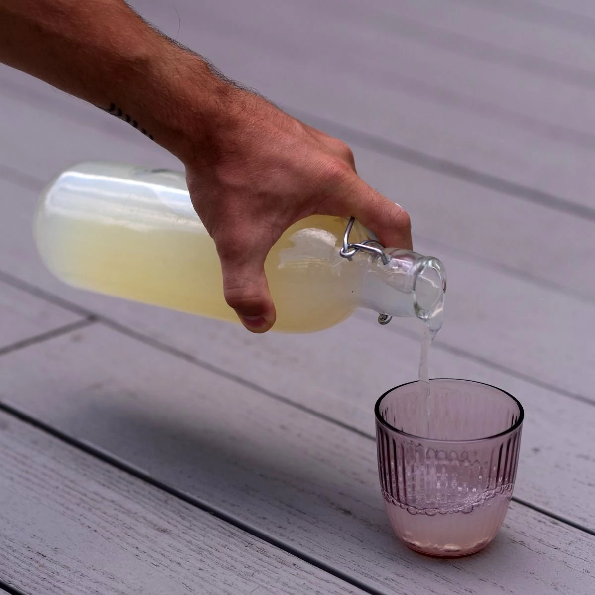 Bormioli Rocco 33.75oz Emilia Glass Bottle - Image 10