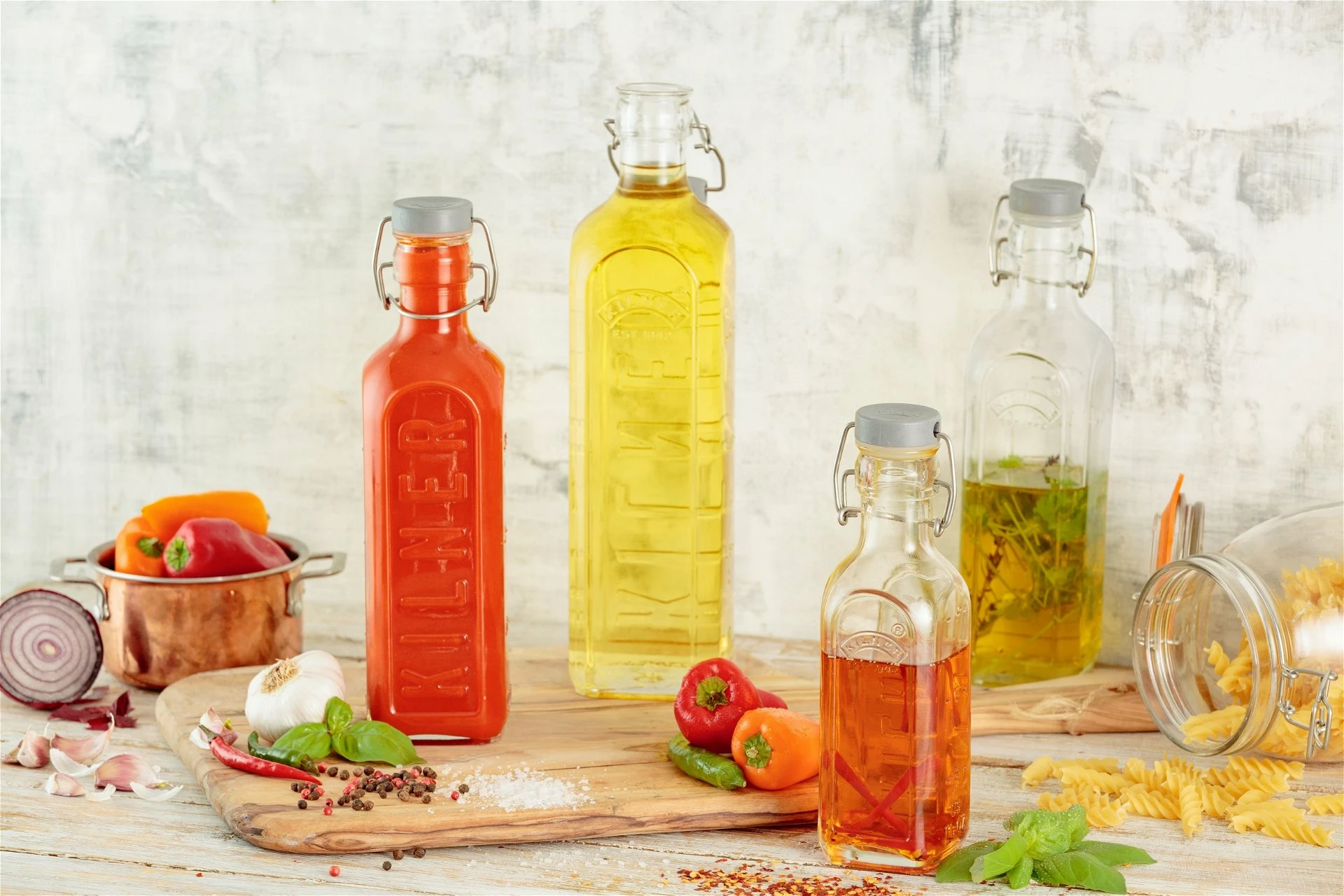 Kilner Swing Top Glass Bottle | 1L - Image 4