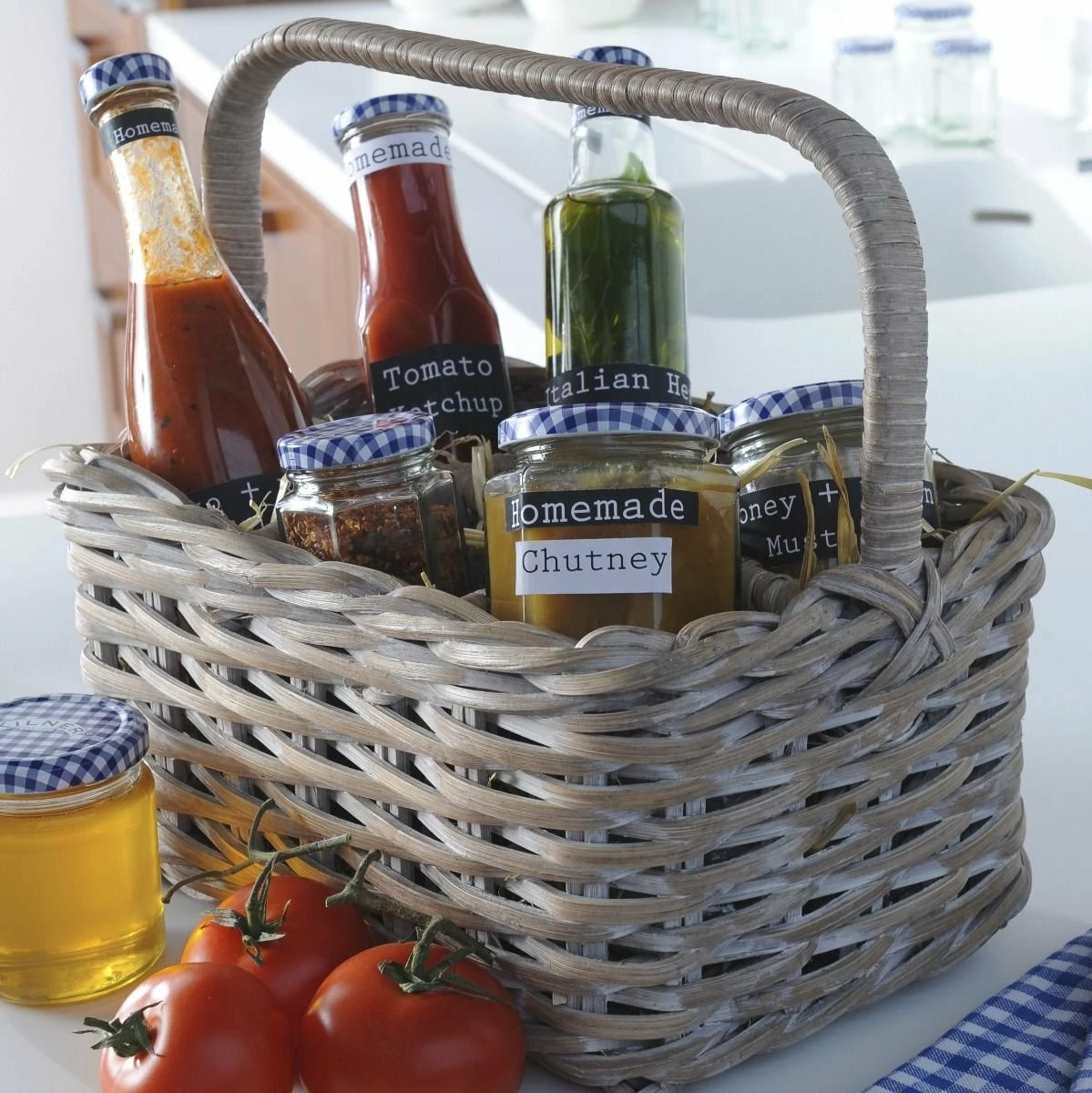 Kilner Twist Top Round Jar (Blue) | 24oz - Image 3