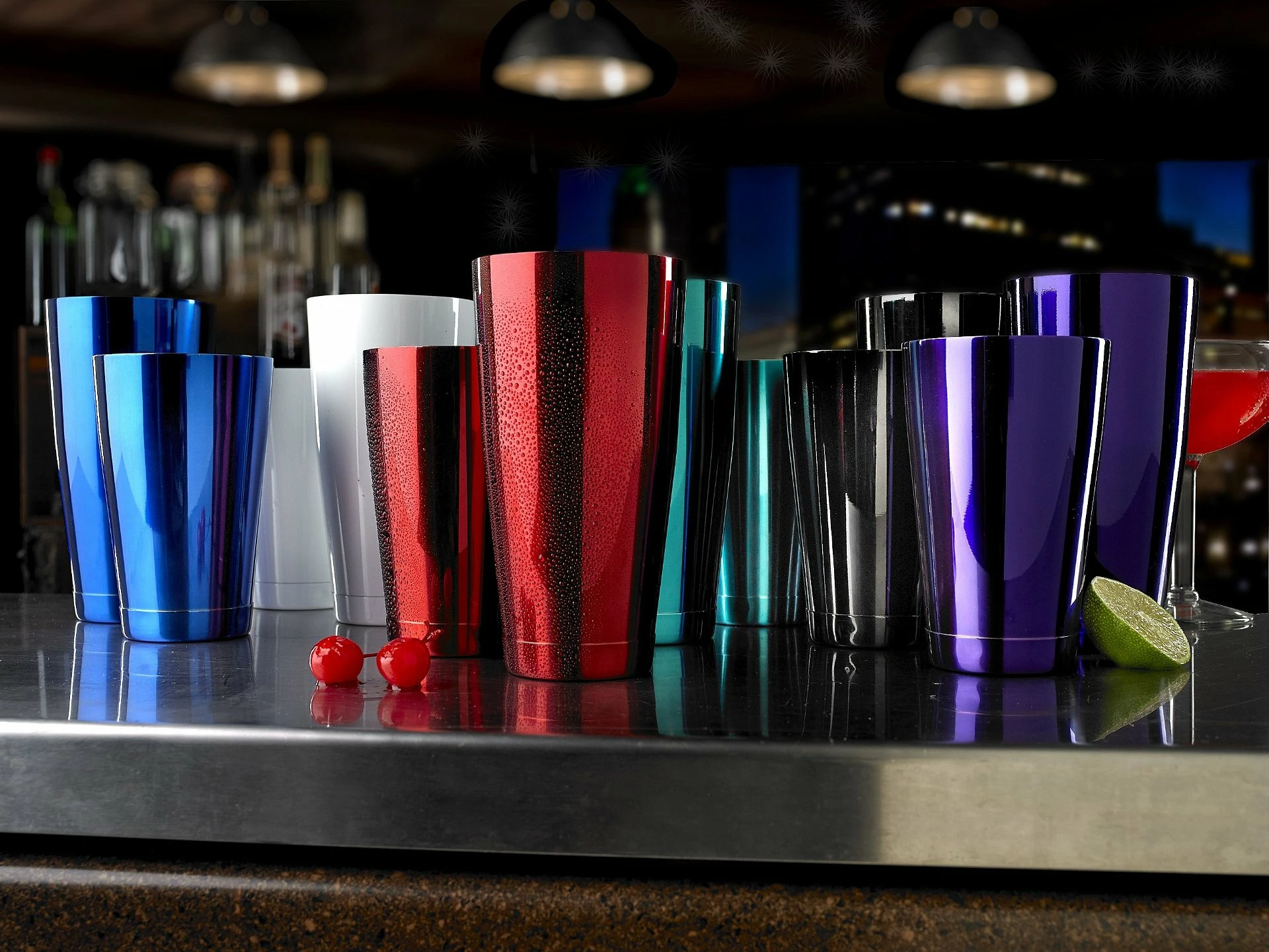 Mercer Barfly 28oz Shaker/Tin | Red - Image 5