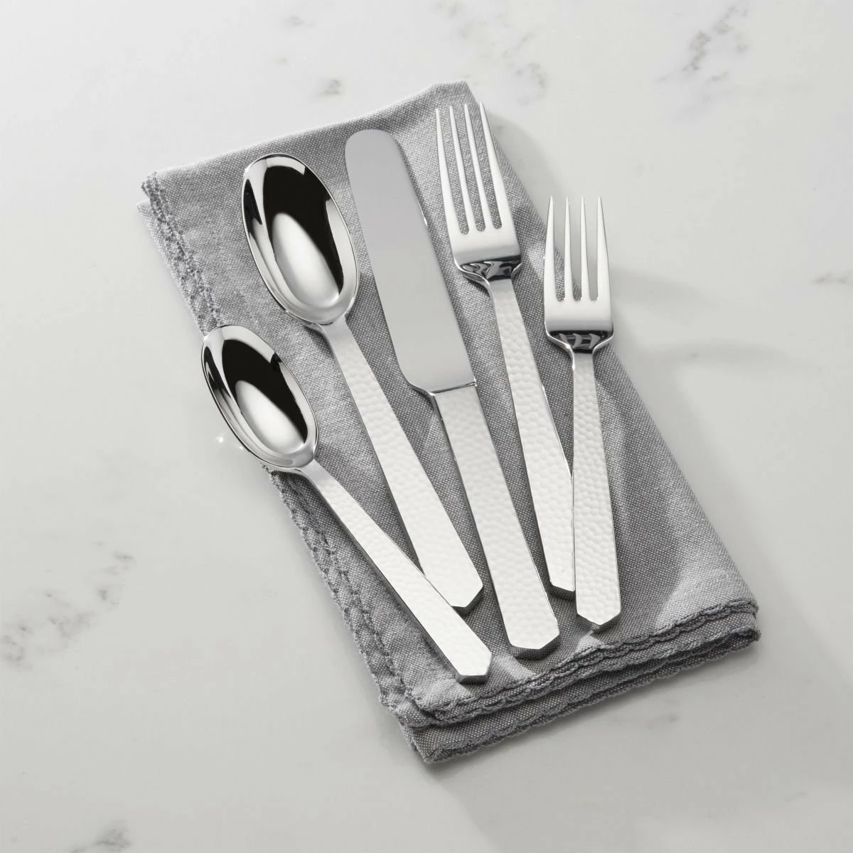 Reed & Barton 20-Piece Flatware Set | Marteau - Image 2
