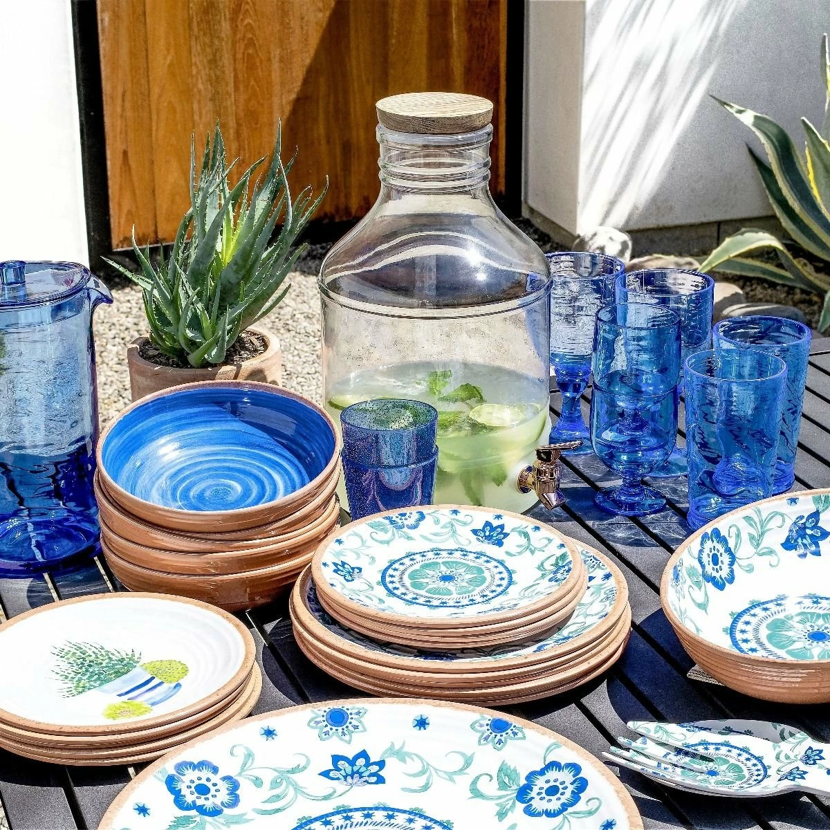 TarHong Melamine Tabletop 10.5" Round Dinner Plate | Rio Turquoise Floral - Image 4